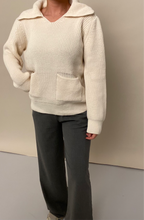 Load image into Gallery viewer, Elvy knitwear cream
