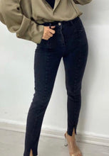 Load image into Gallery viewer, Marly jeans
