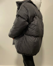 Load image into Gallery viewer, Sady puffer
