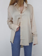 Load image into Gallery viewer, Lola blouse
